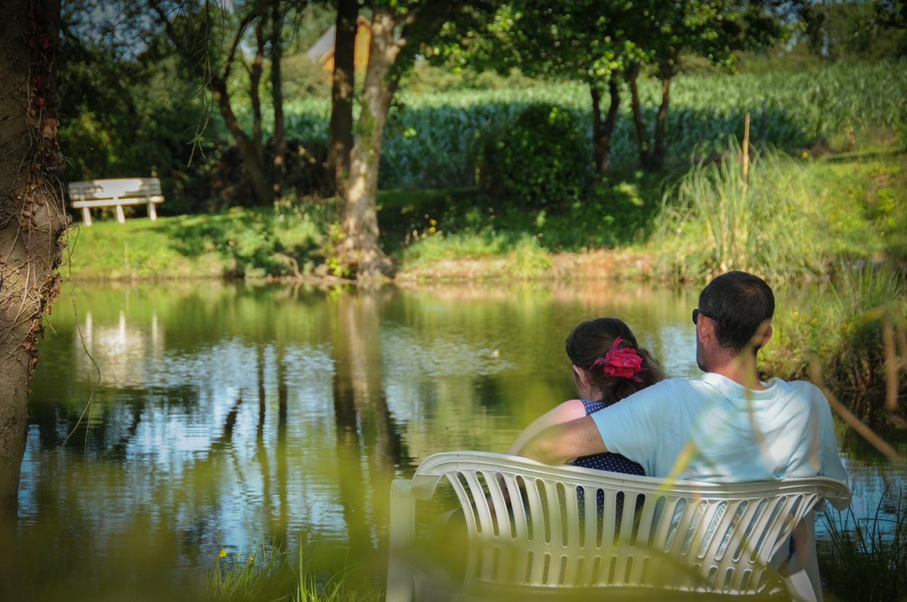 Camping Le Picard Tournieres Exterior photo